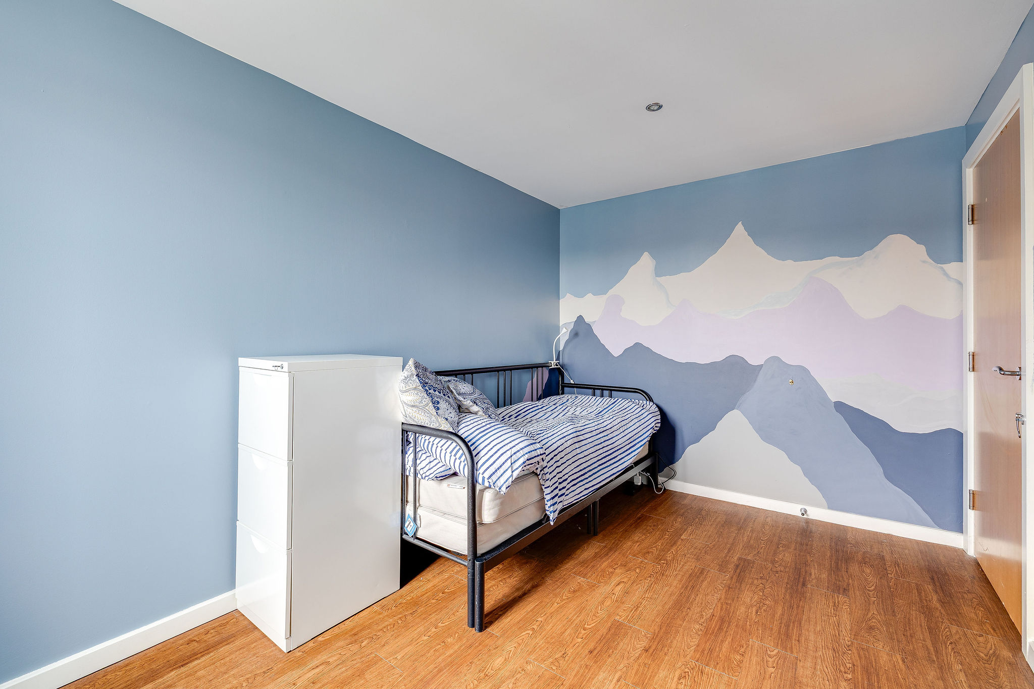 4J6A2794HDR167SaddleryWay.Highres.jpg