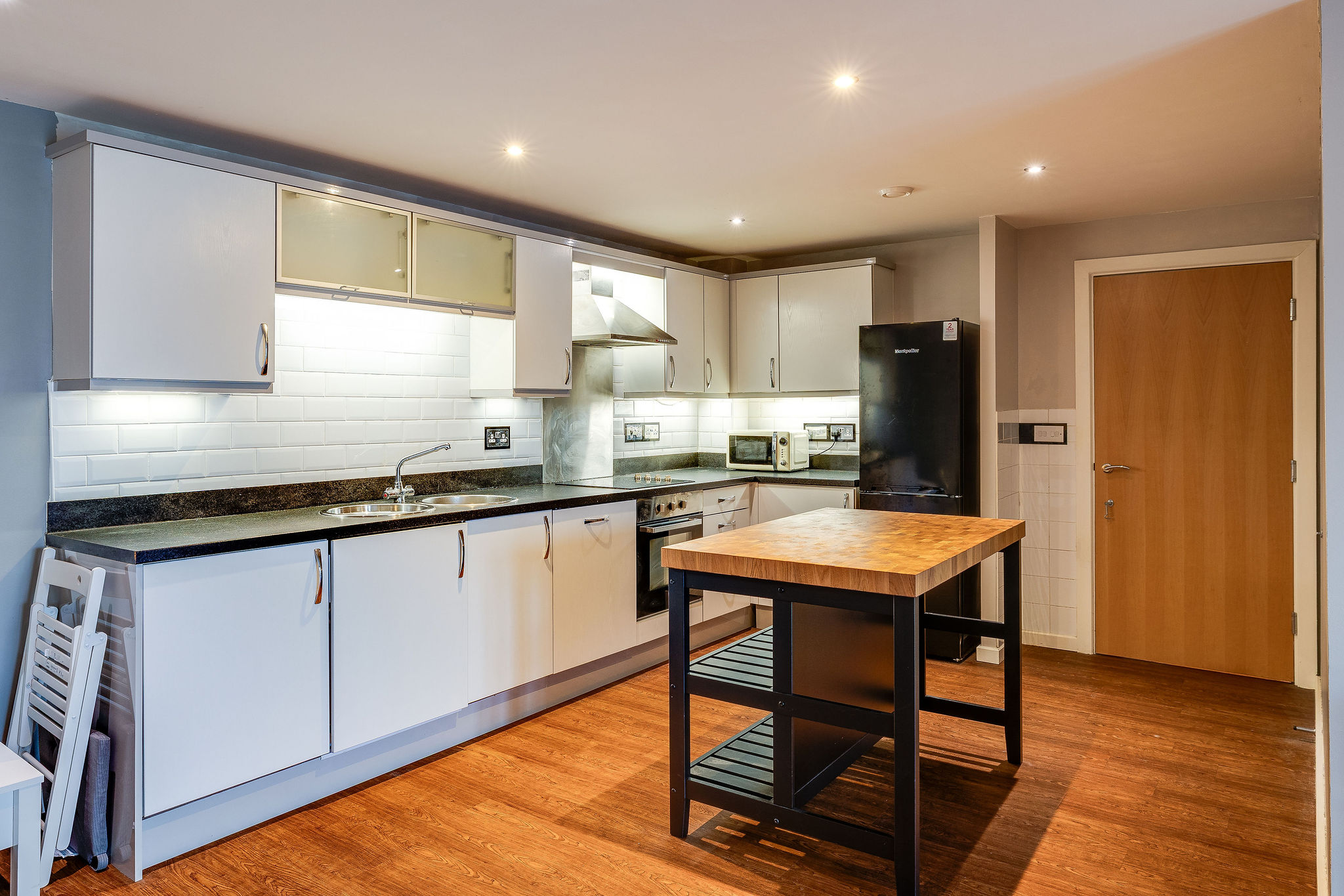 4J6A2824HDR167SaddleryWay.Highres.jpg