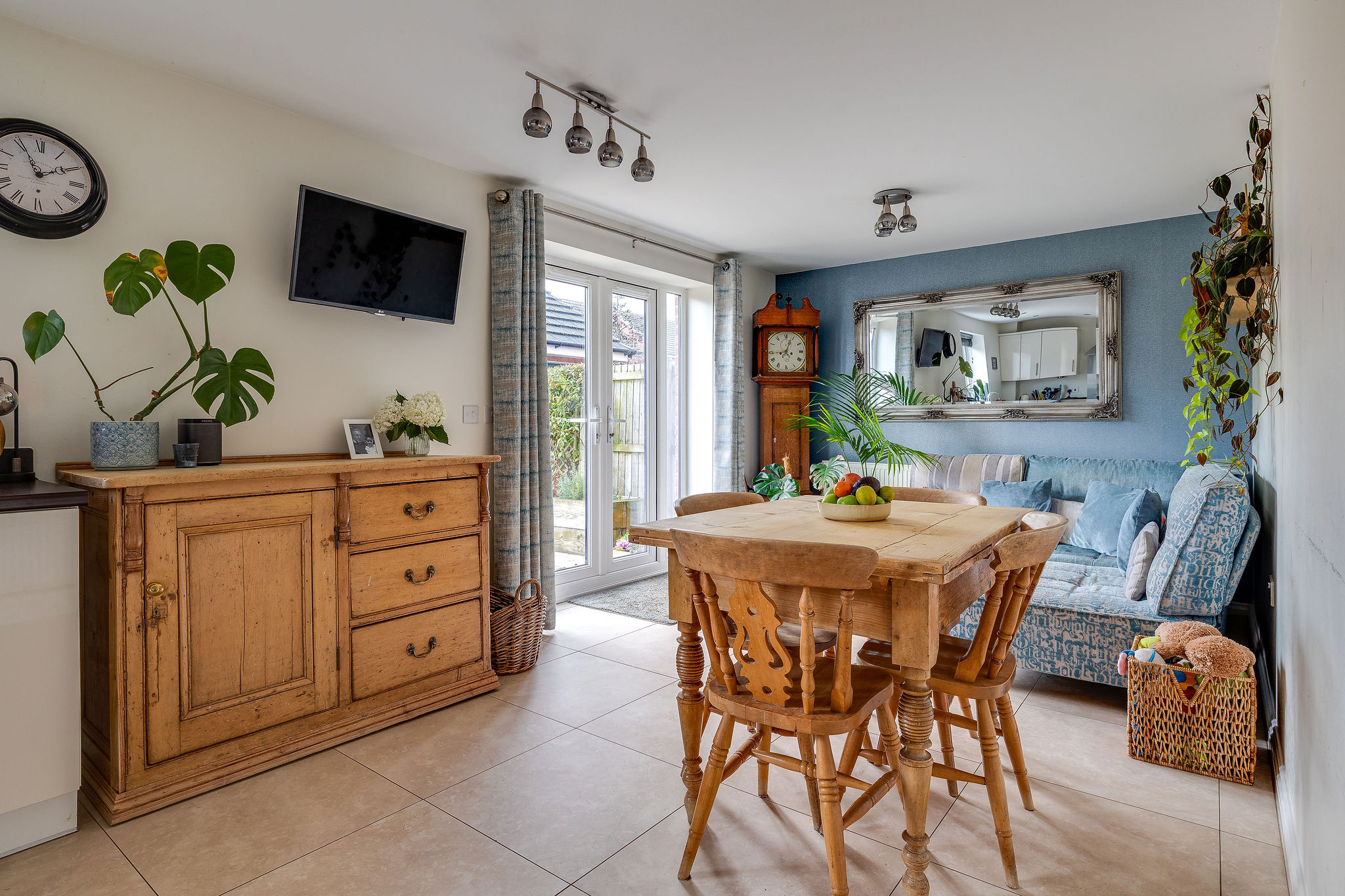 4J6A6919HDR-Edit8LightfootMews.Highres.jpg