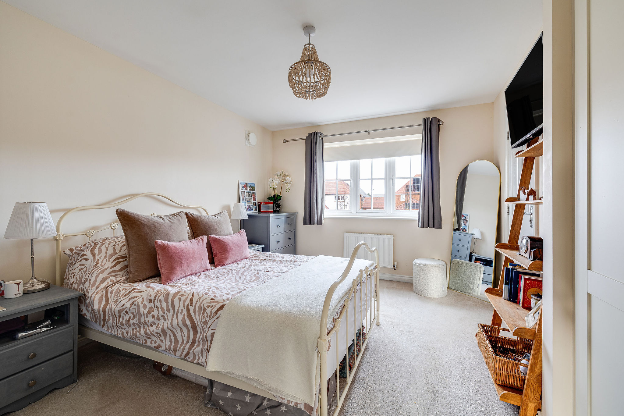 4J6A7044HDR-Edit8LightfootMews.Highres.jpg