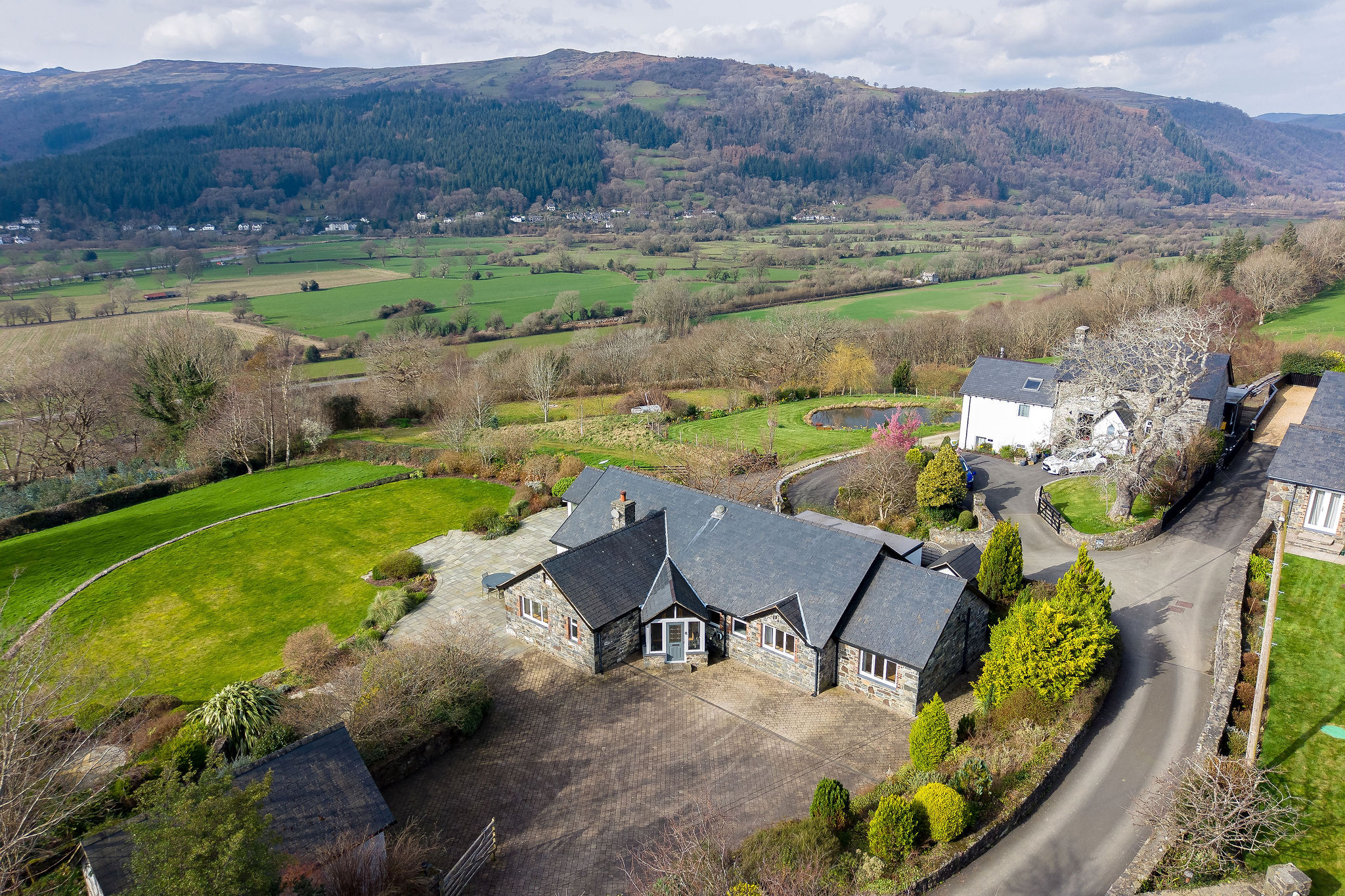 Llanddoged, Llanrwst, LL26