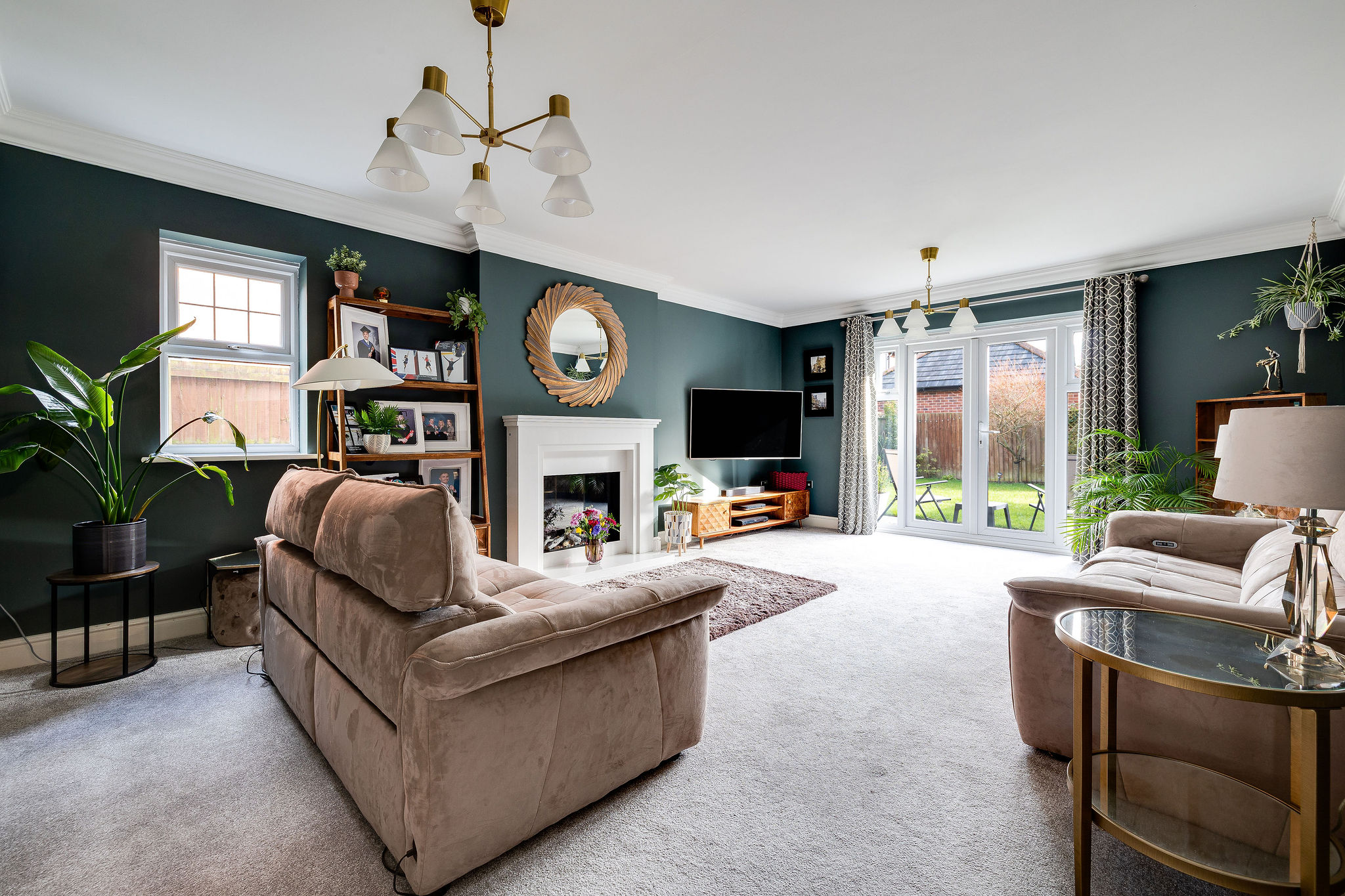 4J6A3219HDR-Edit10CrawfordClose.Highres.jpg