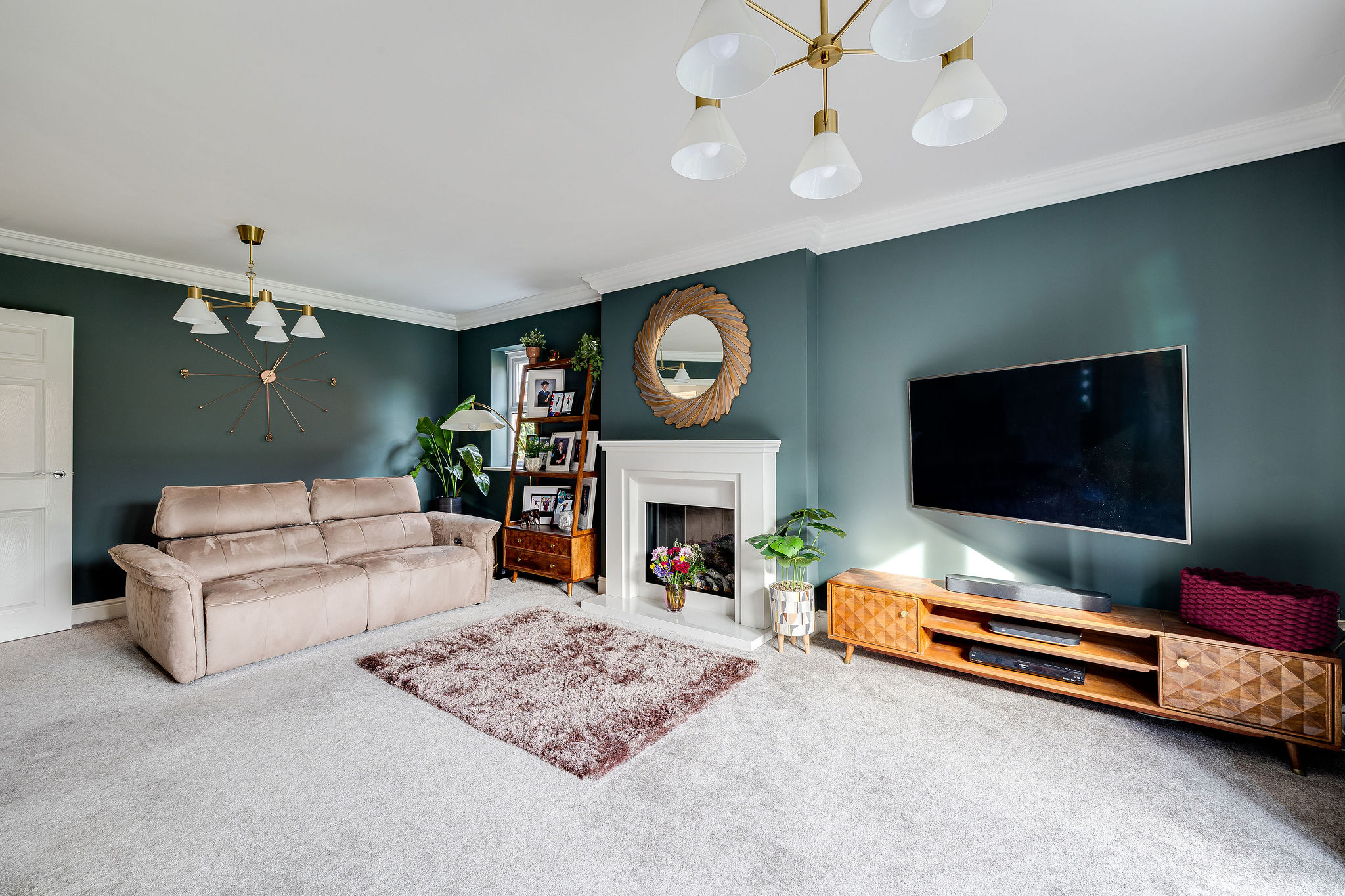 4J6A3229HDR10CrawfordClose.Highres.jpg