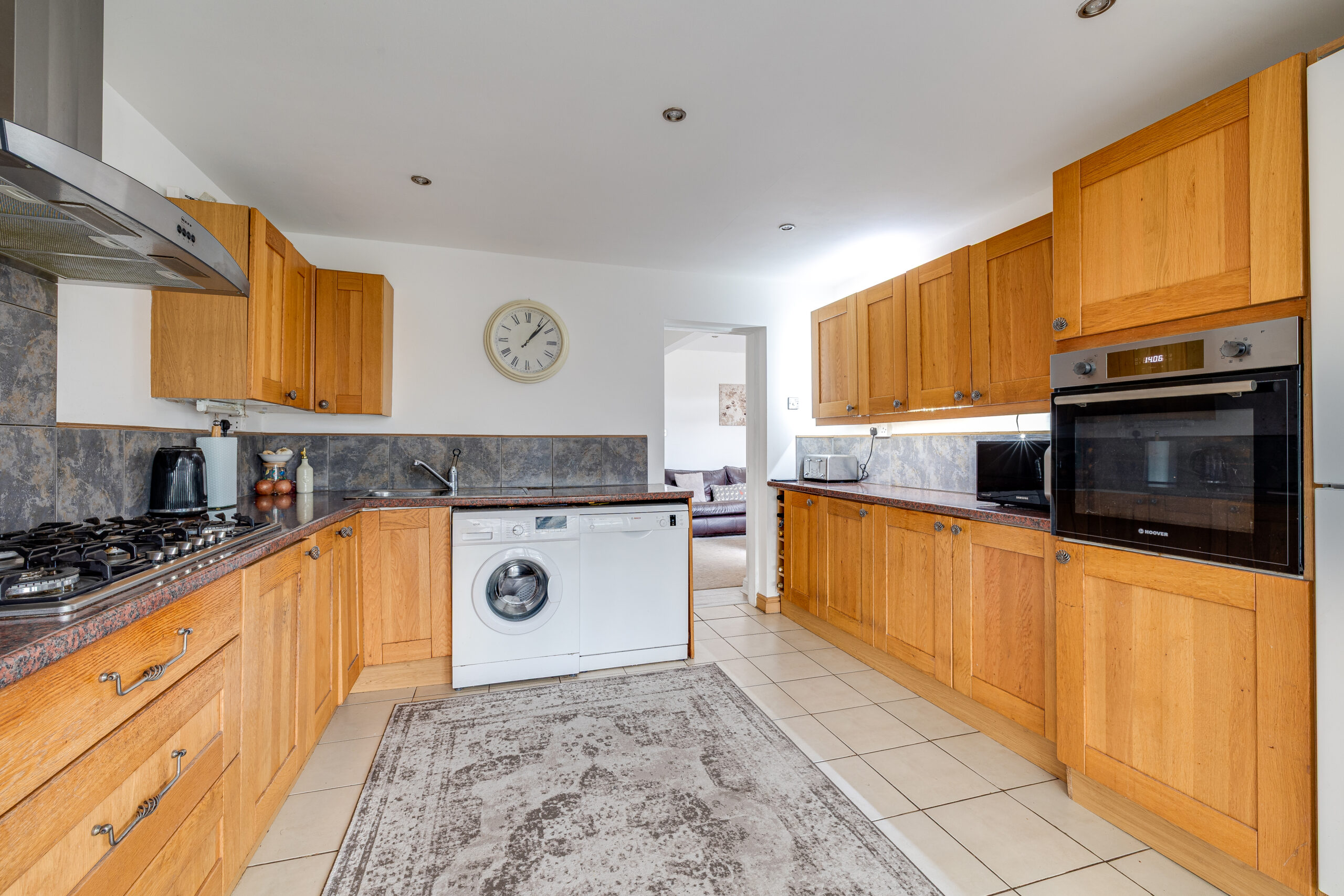4J6A4539HDR17ShaftesburyAve.Highres.jpg