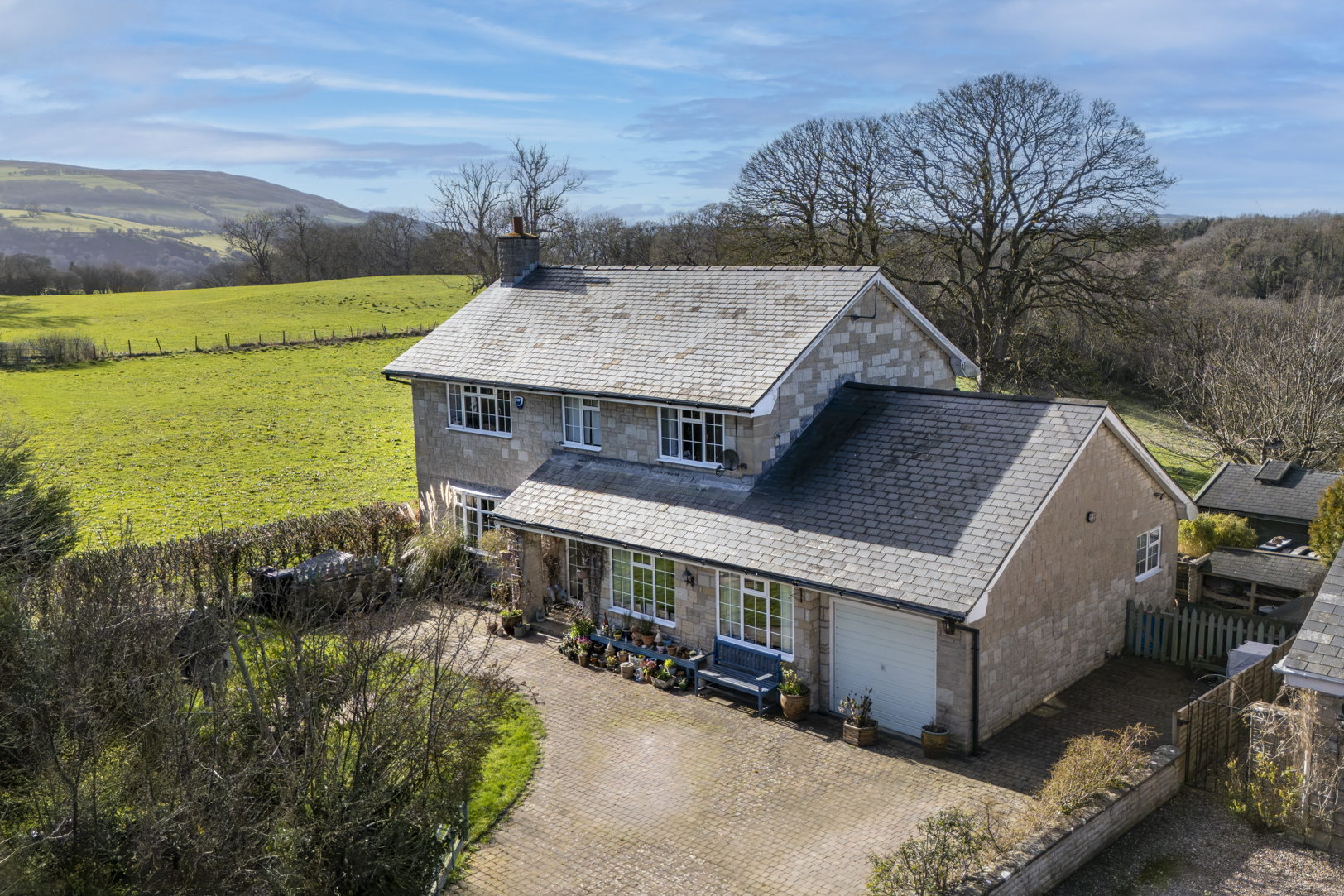 Ysceifiog, Holywell, CH8