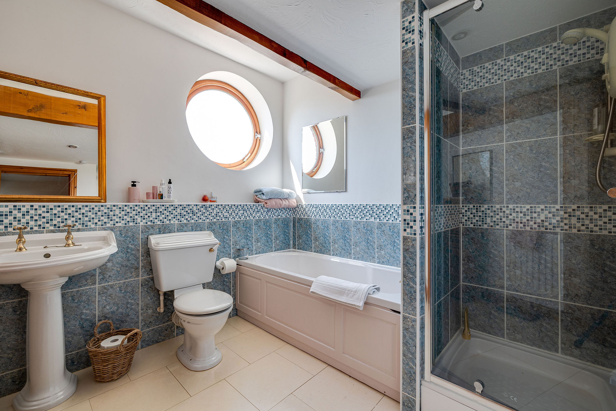4J6A3295HDRMoatBarn.Highres.jpg